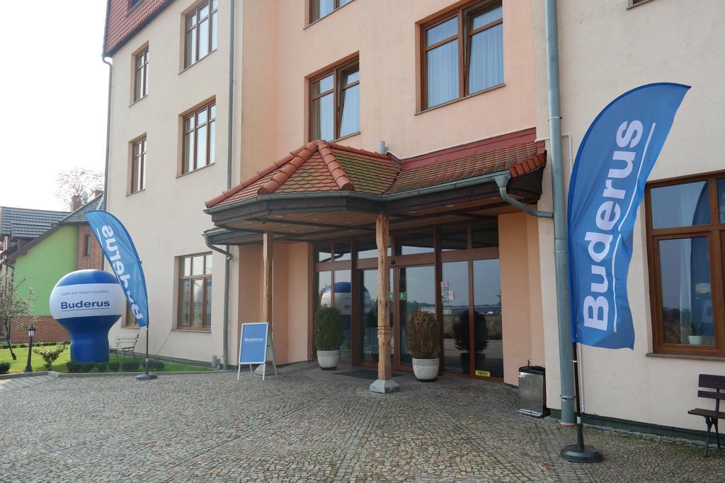 Hotel Sportwerk Tyniec Maly ภายนอก รูปภาพ