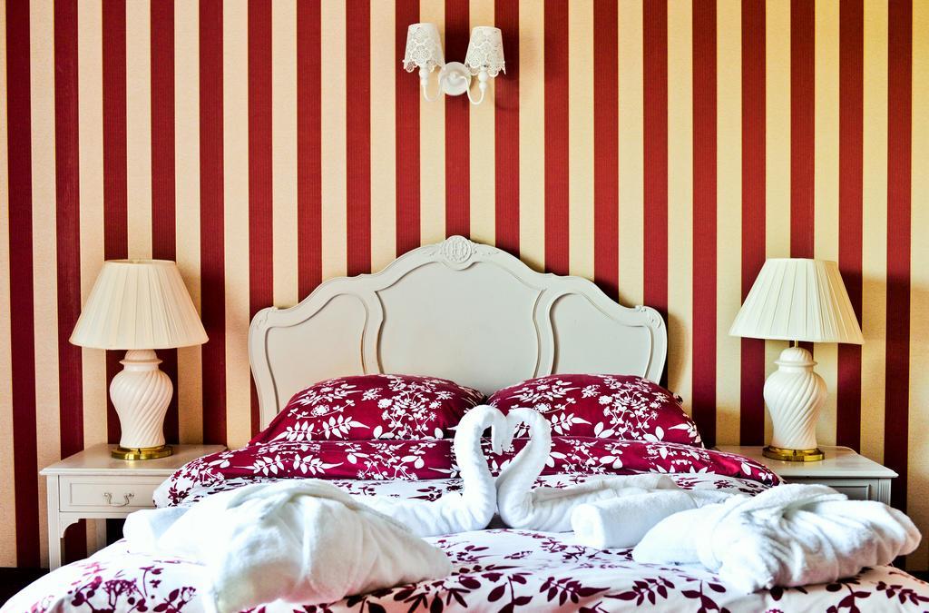 Hotel Sportwerk Tyniec Maly ภายนอก รูปภาพ