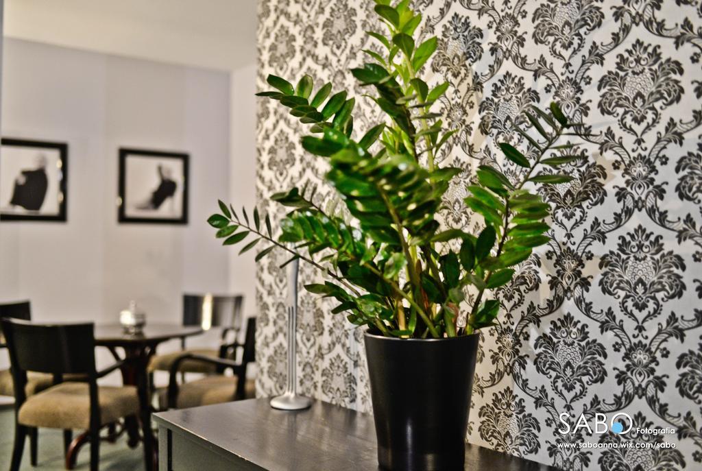 Hotel Sportwerk Tyniec Maly ภายนอก รูปภาพ