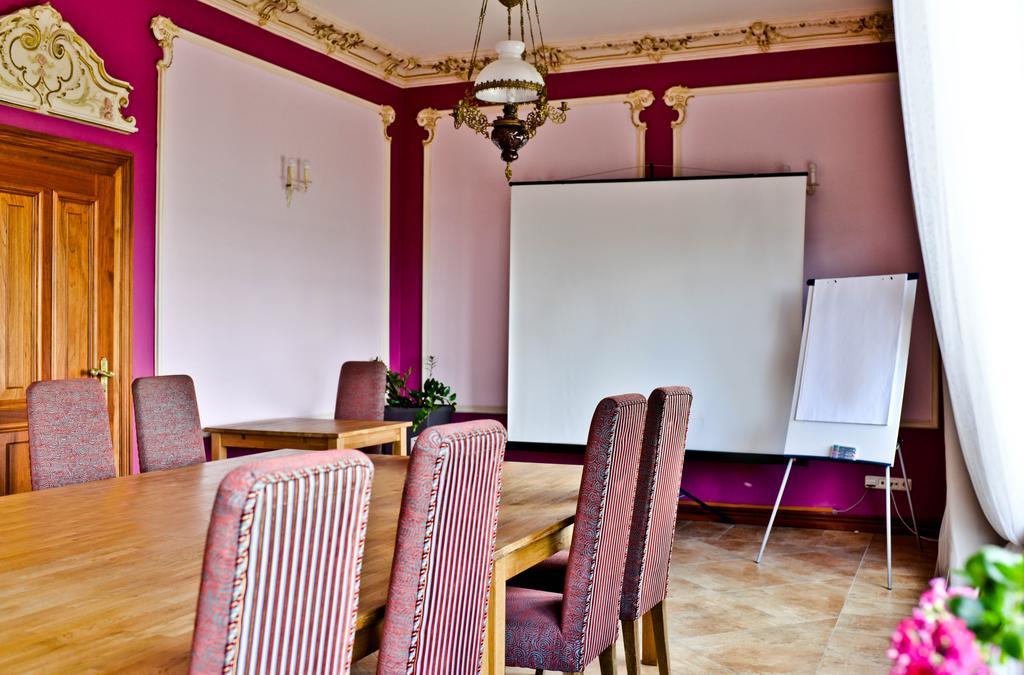 Hotel Sportwerk Tyniec Maly ภายนอก รูปภาพ